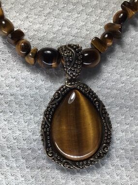 Vintage Whitney Kelly 925 Necklace Long Tiger's Eye Stones Pendant
